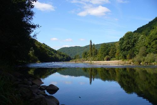 La Dordogne entre Bort et Madic